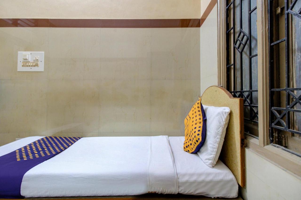Spot On 75643 Golden Guest House Bangalore Exterior photo